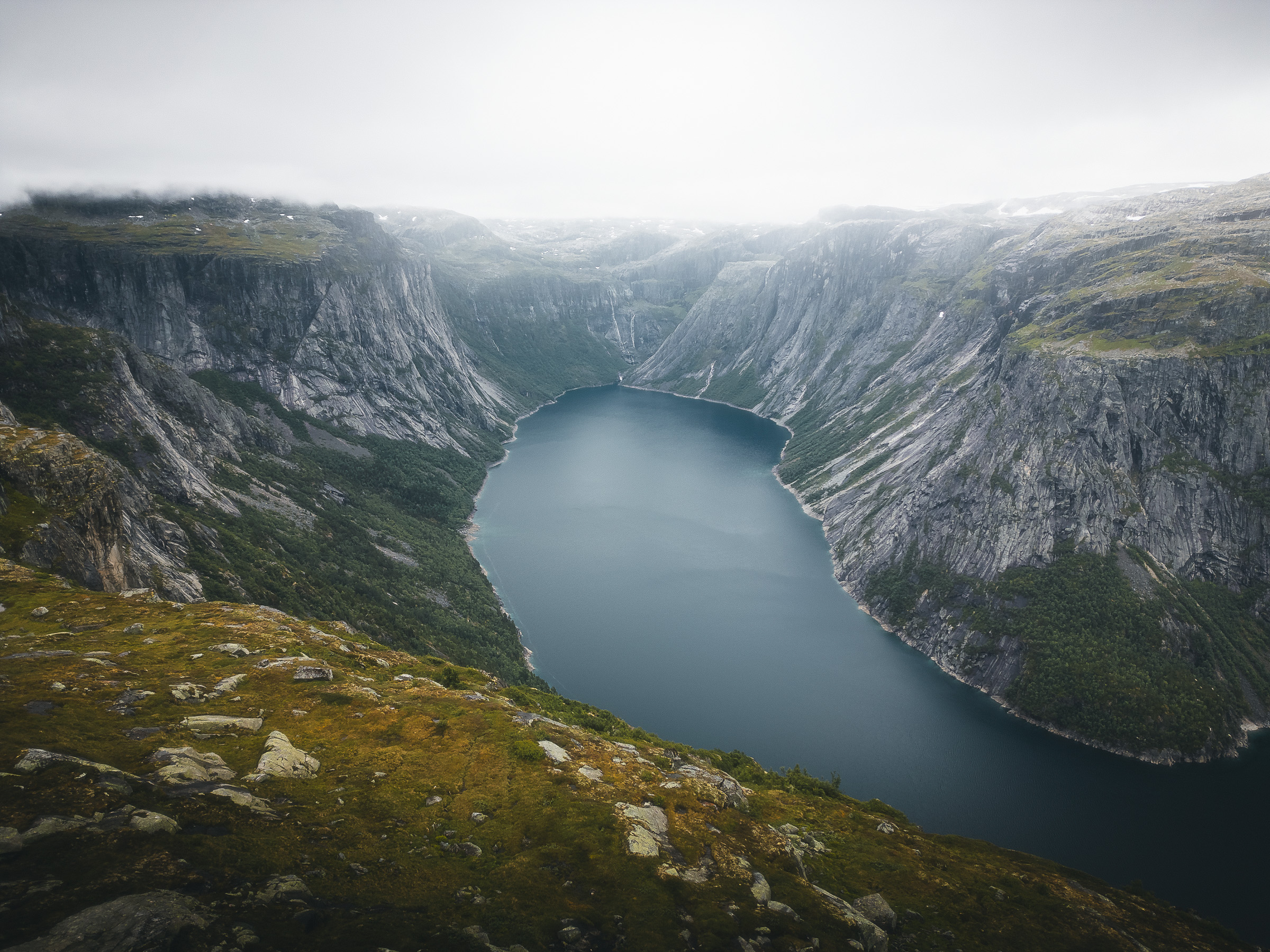 Panoramic view of Ringedalsvatnet between steep mountain ridges